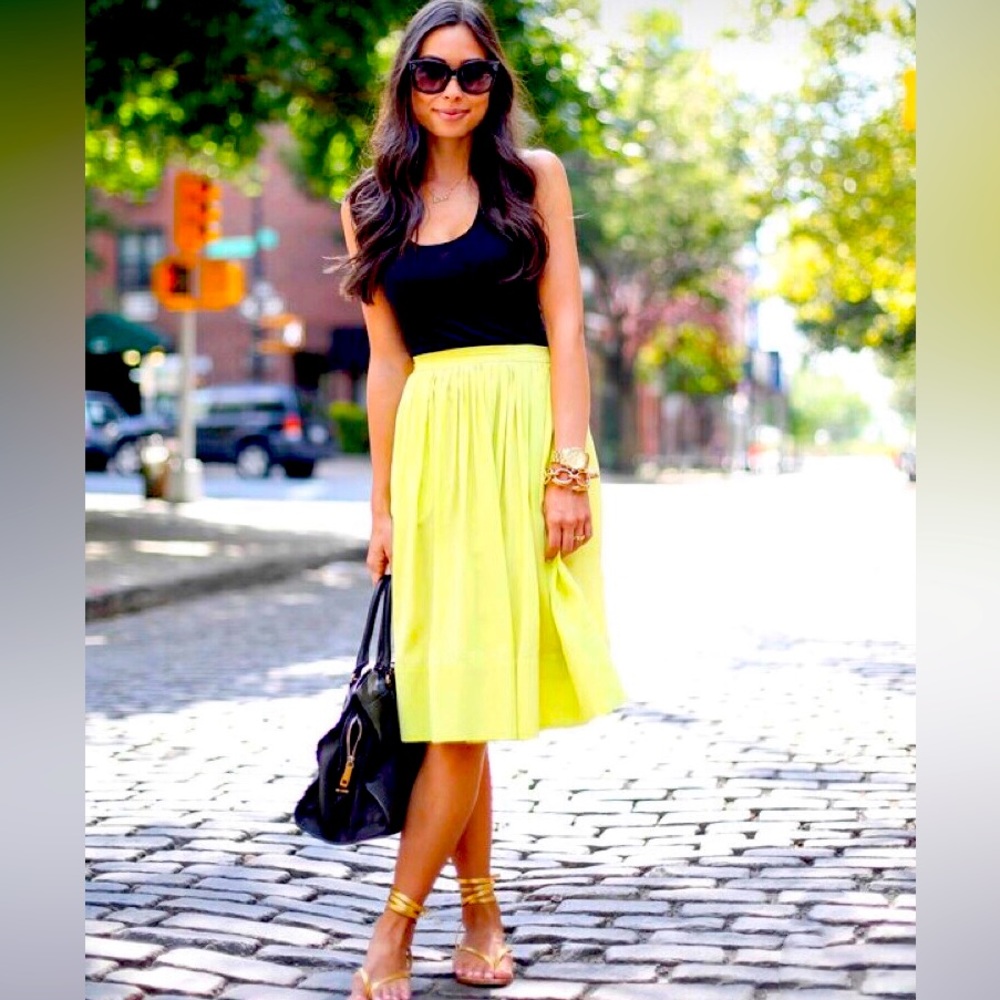 Lulus bright lemon yellow midi knee length full circle dressy skirt high waisted